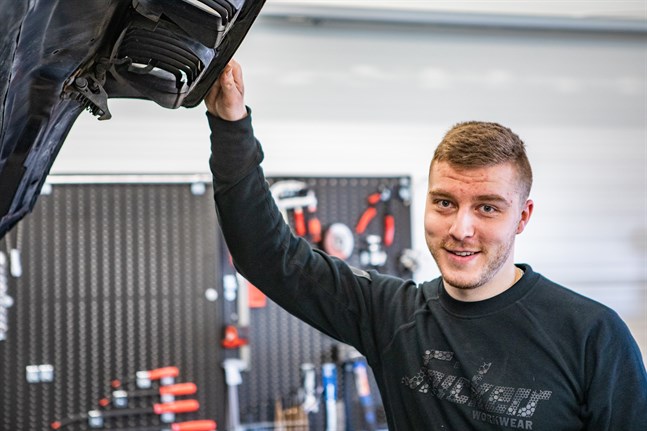 Än så länge är Thomas Granbacka den enda som jobbar för Carlix. Men det finns plats att växa i den nybyggda hallen vid Vidmossen.