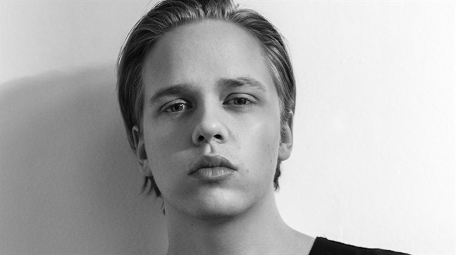 "Det är så fantastiskt att få lära mig av Börje personligen, han berättar helt magiska historier från sitt liv med en sådan ödmjukhet", säger Valter Skarsgård.