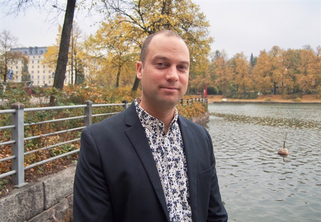 STTK:s ekonom Patrizio Lainà tror att det behövs större satsningar på forskning och innovation för att öka sysselsättningen i landet. Arkivbild.