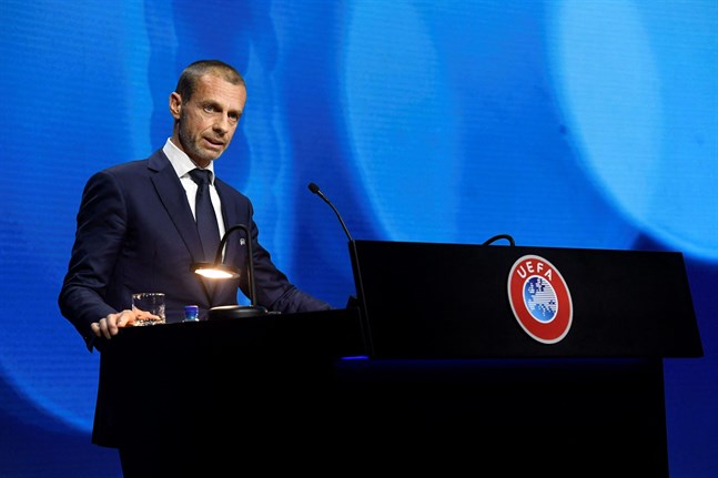 Uefa-bossen Aleksander Ceferin välkomnar avhoppen från den tilltänkta superligan.