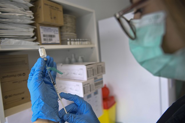 Flera länder har pausat vaccinationerna med Janssens covid-19-vaccin. Arkivbild.