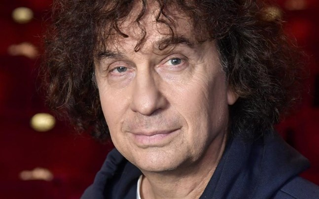 Magnus Uggla släpper ny låt.