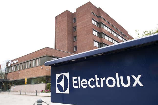 Electrolux varnar för att bristen på halvledare kan påverka produktionen.