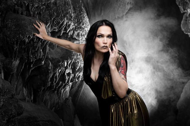 Tarja Turunen blev känd som vokalist i Nightwish, men är numera soloartist.