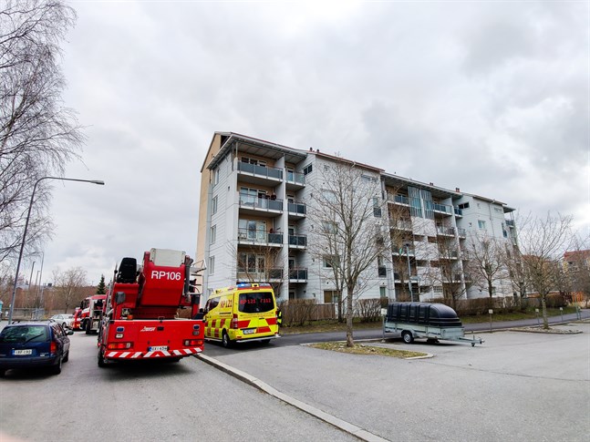 Det brann i en lägenhet på Formansgatan i Vasa klockan 11.30 på fredagen.