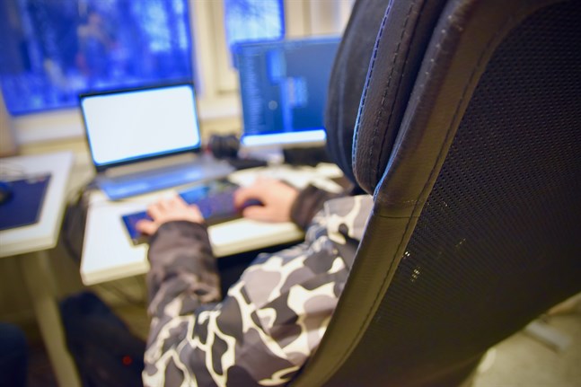 Brottsofferjouren får in allt fler fall där personer råkat ut för brott på nätet. Arkivbild.