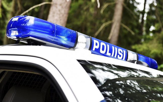 Polisen utreder fallet som grovt äventyrande av trafiksäkerheten, grovt dödsvållande och grovt vållande av personskada.