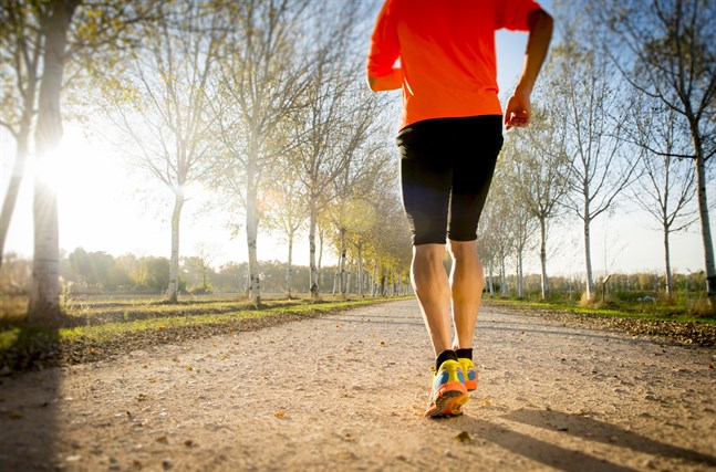 I det virtuella välgörenhetsloppet Run for Alex Warriors kan deltagarna springa eller gå allt mellan fem kilometer och halvmaraton.