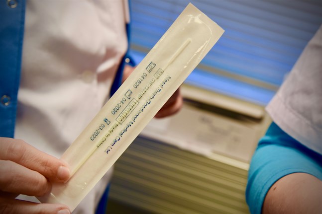 Butikskedjan Lidl börjar i dag sälja coronatest som görs hemma. Liknande test kommer till försäljning i apoteken senare i maj. Arkivbild.