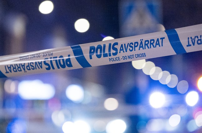 Polisen upprättade stora avspärrningar under mannens vansinnesfärd. Arkivbild.