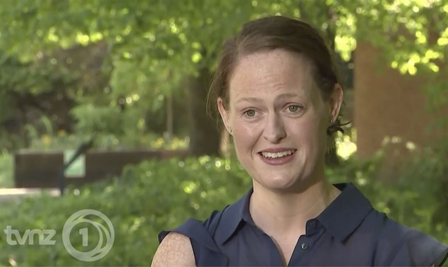 Sjuksköterskan Jenny McGee som vårdade Storbritanniens premiärminister Boris Johnson när han förra året vår svårt sjuk i covid-19, lämnar den brittiska offentliga vården i protest. Arkivbild.