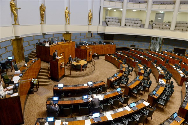 Riksdagen röstar om Europeiska unionens stödpaket på tisdagseftermiddagen. Arkivbild.