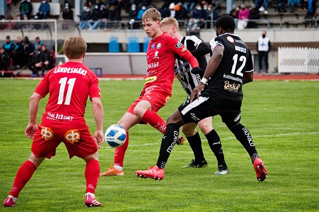 Kareem Moses, här mot Jaro, fick inte många minuter borta mot Jippo.