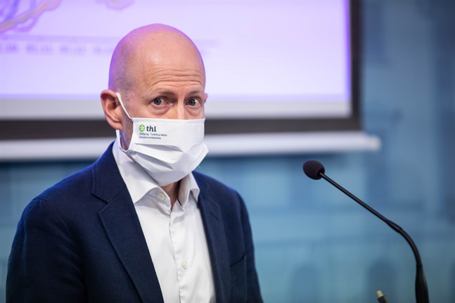 Det är viktigt att hålla fast vid försiktighetsåtgärder, säger Otto Helve som är överläkare vid Institutet för hälsa och välfärd. Arkivbild.