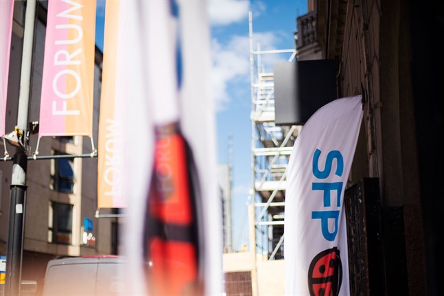 I år håller SFP sin partidag virtuellt. Den allmänpolitiska debatten var trots det livlig.