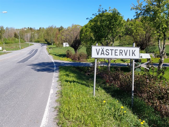 Eftersökningarna äger rum i Västervik.