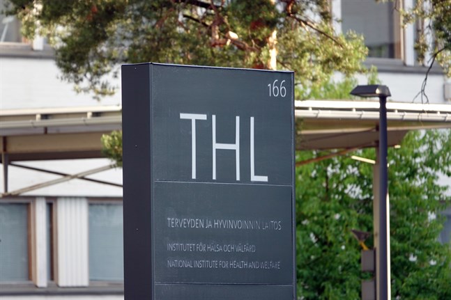 Institutet för hälsa och välfärd rapporterar dagligen om nya fall av covid-19.