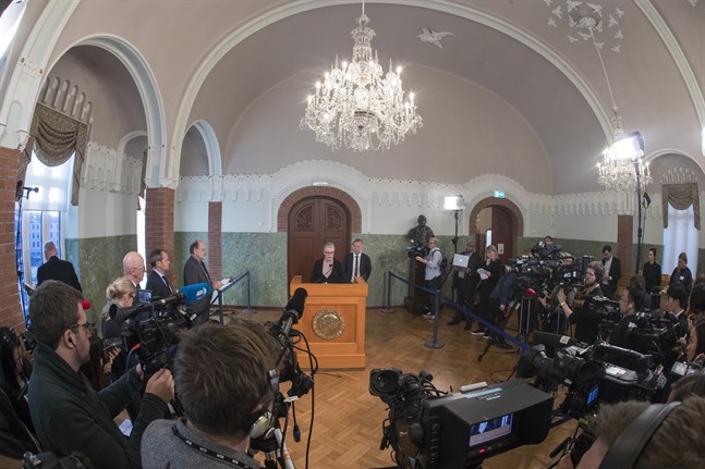 Den norska Nobelkommitténs ordförande, Berit Reiss-Andersen, offentliggör pristagaren av Nobel fredspris på Nobelinstituttet i Oslo. Arkivbild.