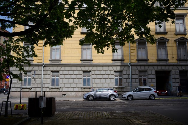 Byggandet av Skyddspolisens nya högkvarter kommer att inledas under de närmaste åren. När det blir klart kommer de legendariska lokalerna vid Bangatan i Helsingfors att överges.