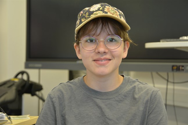 Svåraste med programmeringen tycker Frida Uppgård är att hitta var felet är om programmeringen inte fungerar som tänkt.