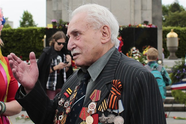David Dushman var med vid befrielsen av Auschwitz. Nu har han avlidit. Arkivbild.