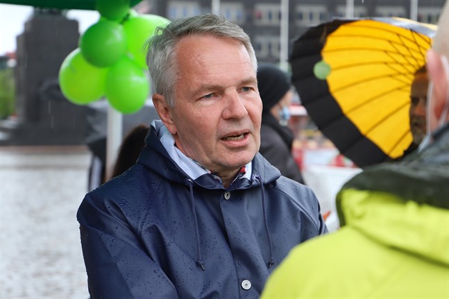 Utrikesminister Pekka Haavisto (Gröna) besökte Vasa på lördagen.