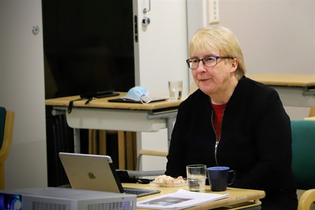 Anna-Lena Kronqvist (SFP) är en långvarig kommunalpolitiker i Korsnäs och också röstmagnet i val efter val.