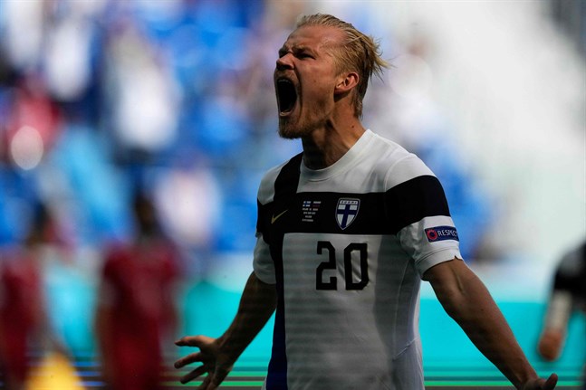 Ett ögonblick av lycka. Joel Pohjanpalo firade vildsint innan det visade sig att han nätat ur offsideposition.