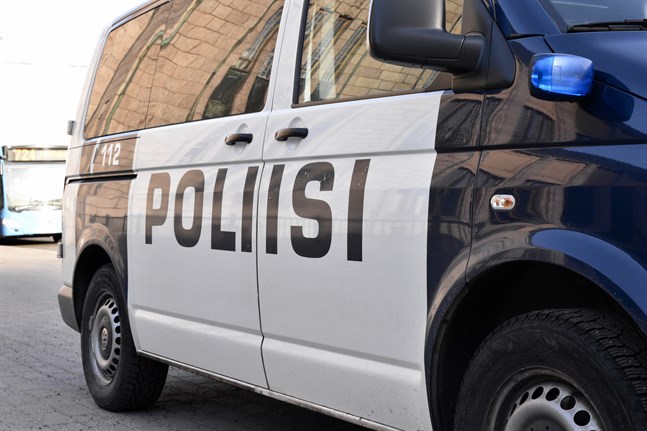 Ett nioårigt barn drunknade i Vanda på fredagen, meddelar polisen.