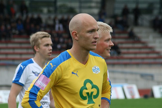Jonas Granfors är ur spel ännu. Det är mycket osäkert då han kan vara tillbaka på fotbollsplanen.