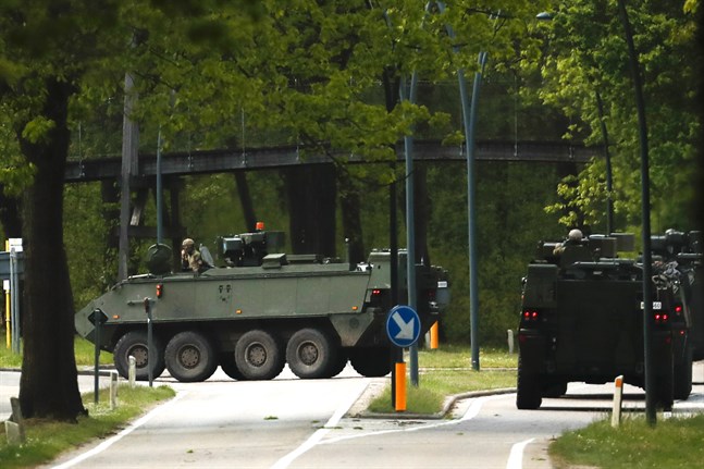 Belgisk militär på jakt efter mannen med stridsvagnar i nationalparken Hoge Kempen. Arkivbild.