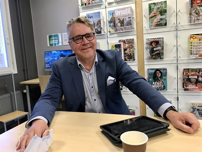 Peter Östman är nöjd med förhandlingarna även om han tror KD kunde ha begärt fler tunga poster.