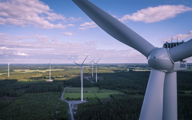 I Norrskogen, Närpes, bygger EPV Vindkraft en vindpark som årligen ska producera mer än 300 gigawattimmar el när den står klar år 2023.