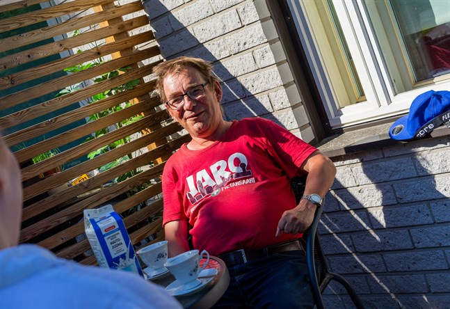 Antti Aaltonen trivs med att rå om sig själv. På vardagarna jobbar han vanligen på Intek, men den 2 juli tar han ledigt. Då ska han fira sina 60 år med alla vänner som vill komma.