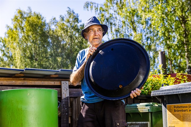 Från Alf Rönns hushåll i Hemstrand kommer det ytterst lite avfall. Han tar vara på det mesta och slänger aldrig bort mat.