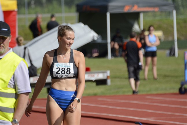 Janita Leppäranta hade inget flyt vid Motonet GP-tävlingen i Joensuu. Nu väntar vila för FM-medaljören.
