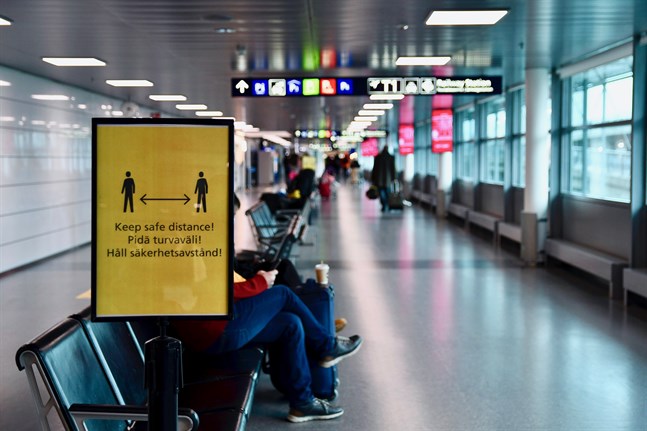 Antalet passagerare på europeiska flygplatser var i början av året 45 procent lägre jämfört med 2020. I Helsingfors-Vanda var motsvarande siffra 79,9 procent.