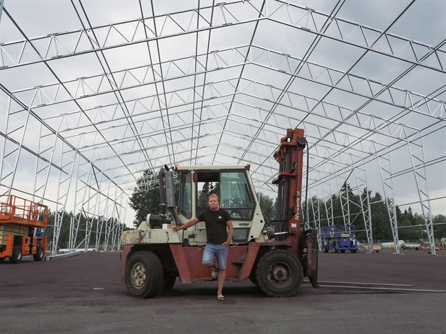 I augusti ska denna 10 meter höga hallen stå klar och i den ska upptill 200 båtar få rum för att förvaras över vintern. Projektet är en storsatsning för Ocean Dealers i Larsmo.