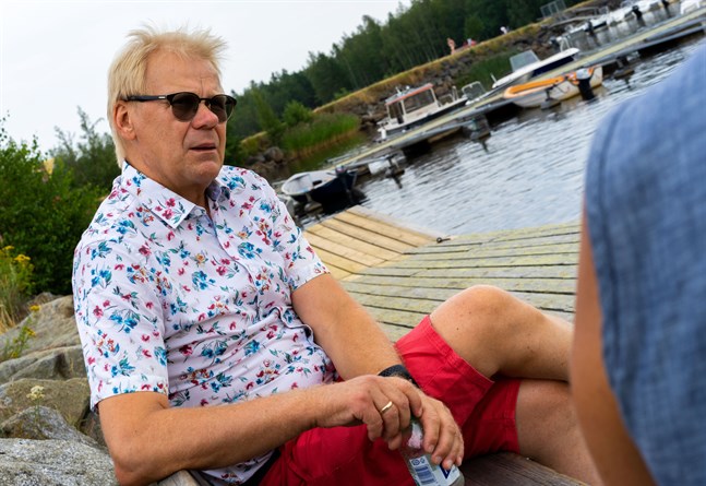 Minkslakten är den värsta ångestattacken som drabbat den politiska ledningen i Danmarks historia säger Mikael Lassén som lånar citatet av sin fru Berit.
