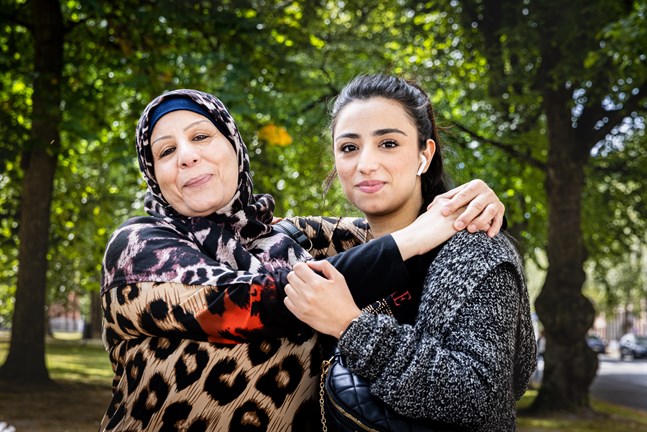 Mona och Tabarak är glada över att få stanna i Finland – ett beslut som de väntat på i sex år.