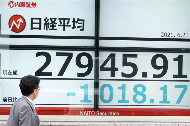 Tokyobörsens Nikkei 225-index går ned i fredagshandeln.