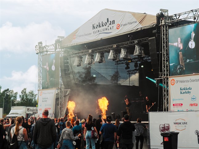 Karleby vinfest, Tarja Turunen spelar.