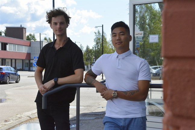 Det var Anh Nguyen Nhu som kom med förslaget till sin vän Andrei Wilson att de skulle grunda ett företag som översätter mellan svenska och vietnamesiska. Nu har duon många planer för framtiden.