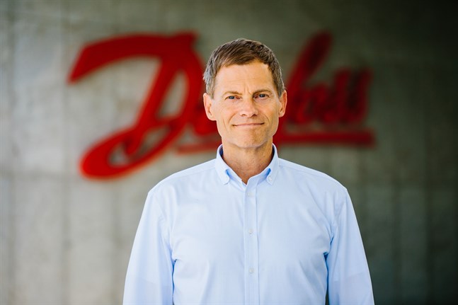 Danfoss vd Kim Fausing välkomnar 10 000 nya kolleger.