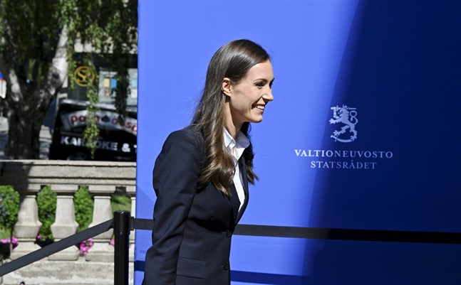 Statsminister Sanna Marin (SDP) anländer till Ständerhuset på torsdagen.