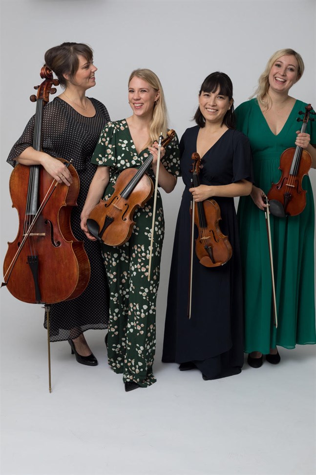 Cellisten Tittit Van der Pals, altviolinisten Line Fafner, violinisten Ingegerd Deckert och Kronobybördiga violinisten Paulina Storbacka i Storbacka-kvartetten ger två konserter i Österbotten.