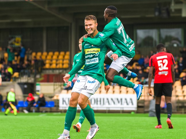 Christs Kouadio och Harri Heiermann kunde glädjas åt en hemmaseger.