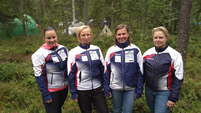 Jonna Kärr, till vänster, Saija Ådjers, Pia Bergström och Heli Kankaanpää utgjorde OK Kristinas lag i Venlakaveln i Rovaniemi.