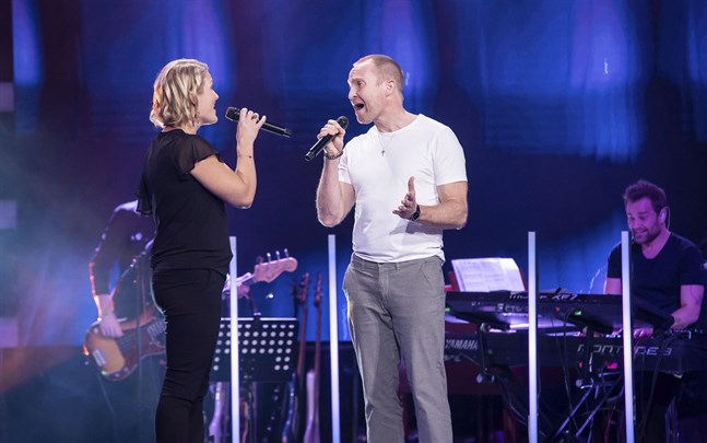 De tidigare Jakobstadsborna Maria och Tomas Höglund tävlade som duo i "The Voice of Finland: All Stars".