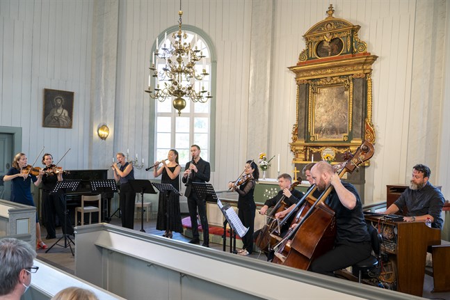 Konserten Syrsor i Replot kyrka.